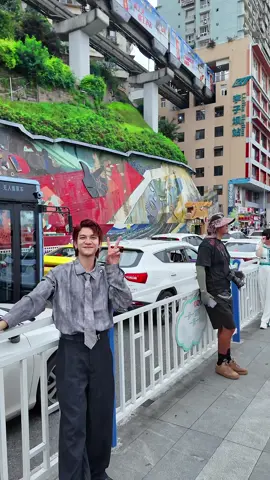 📍Liziba Station 🚉 in Chongqing 🇨🇳 #zawshinehtet #shine #chinatrip #chongqing #trainstation 