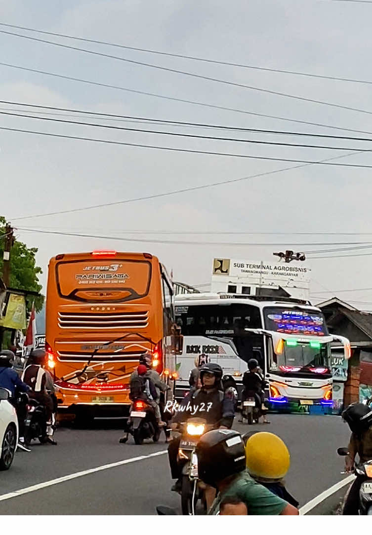 Epik momen🤩 Narendra X Kids Panda #fypp #foryoupage #busmaniacomunityindonesia #dutasayurtrans #baikrasaperkasa @sahabat_narendra @officiall kids panda 