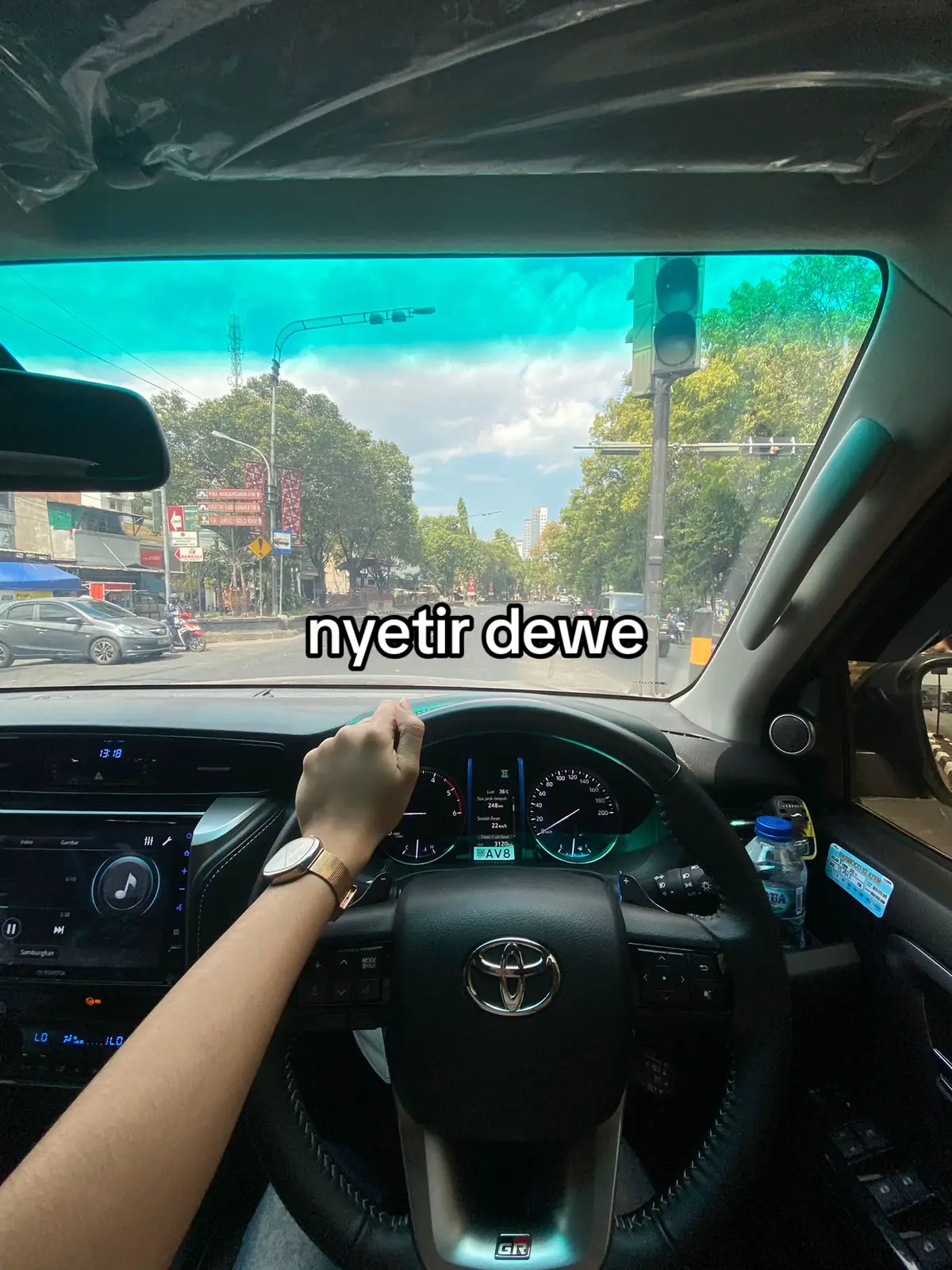 umume cah wedok ra kebagian cinta 😌