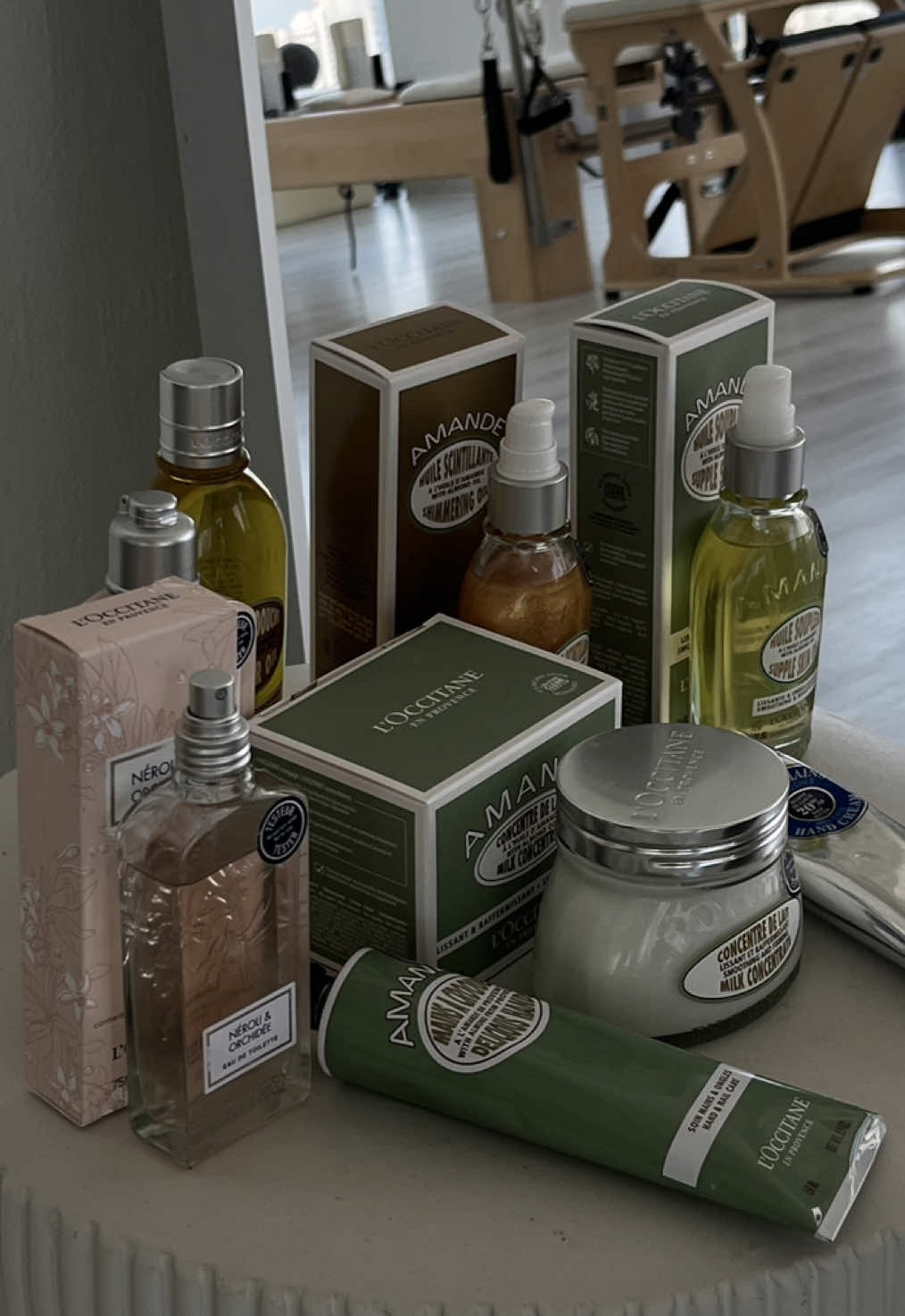 Pilates with @L'Occitane en Provence 🧘🏻‍♀️🌿  #pilates #skincare 