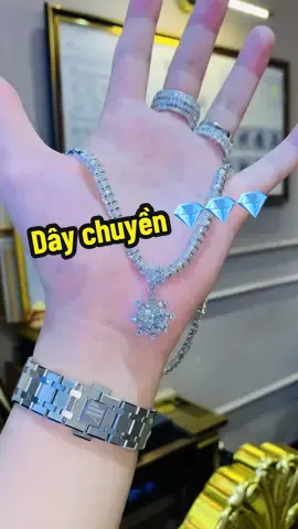 Dây chuyền đính full kim cương thiên nhiên VVS+ tại #TamLuxury 💎💎💎 #Daychuyenkimcuong 