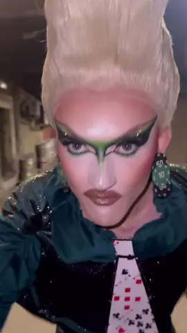 The queef of hearts 💕 Its design challenge week on drag race this week, so it would be rude not to bring back this video to showcase my stunning work  . #dragraceuk #magic #comedy #funnyreels #explorepage  