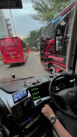 Rombongan nyeni @Juragan99Trans menuju Malang 🚩
