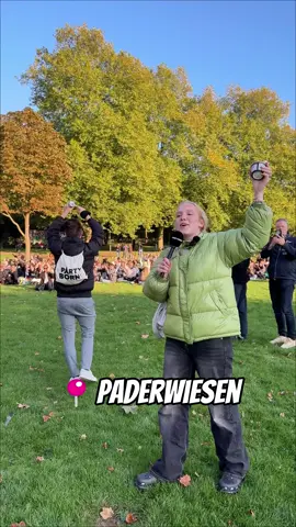 Was ist Pudding mit Gabel essen? 🍮🍴 Es ist Pudding mit Gabel essen! Danke, dass so viele von euch da waren! 😍 #partyborn #paderborn #puddingmitgabelessen
