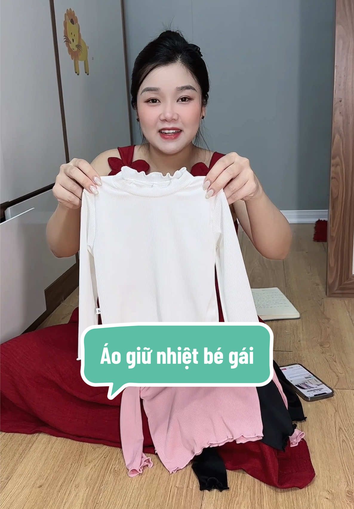 Săn cùng em nào các mẹ ơi#hanakids4 #quanaothudongchobe #quanaotreem #aogiunhietchobe 