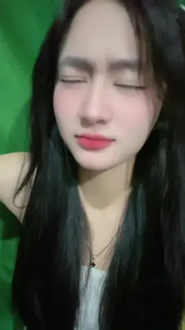 Mặt nghinh quá taaa😤