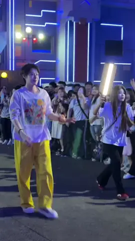 Được laogong chạm tay rồi hẹ hẹ #hanxiaohan #hanwenxu #韩汶诩 #xuhuongtiktok 