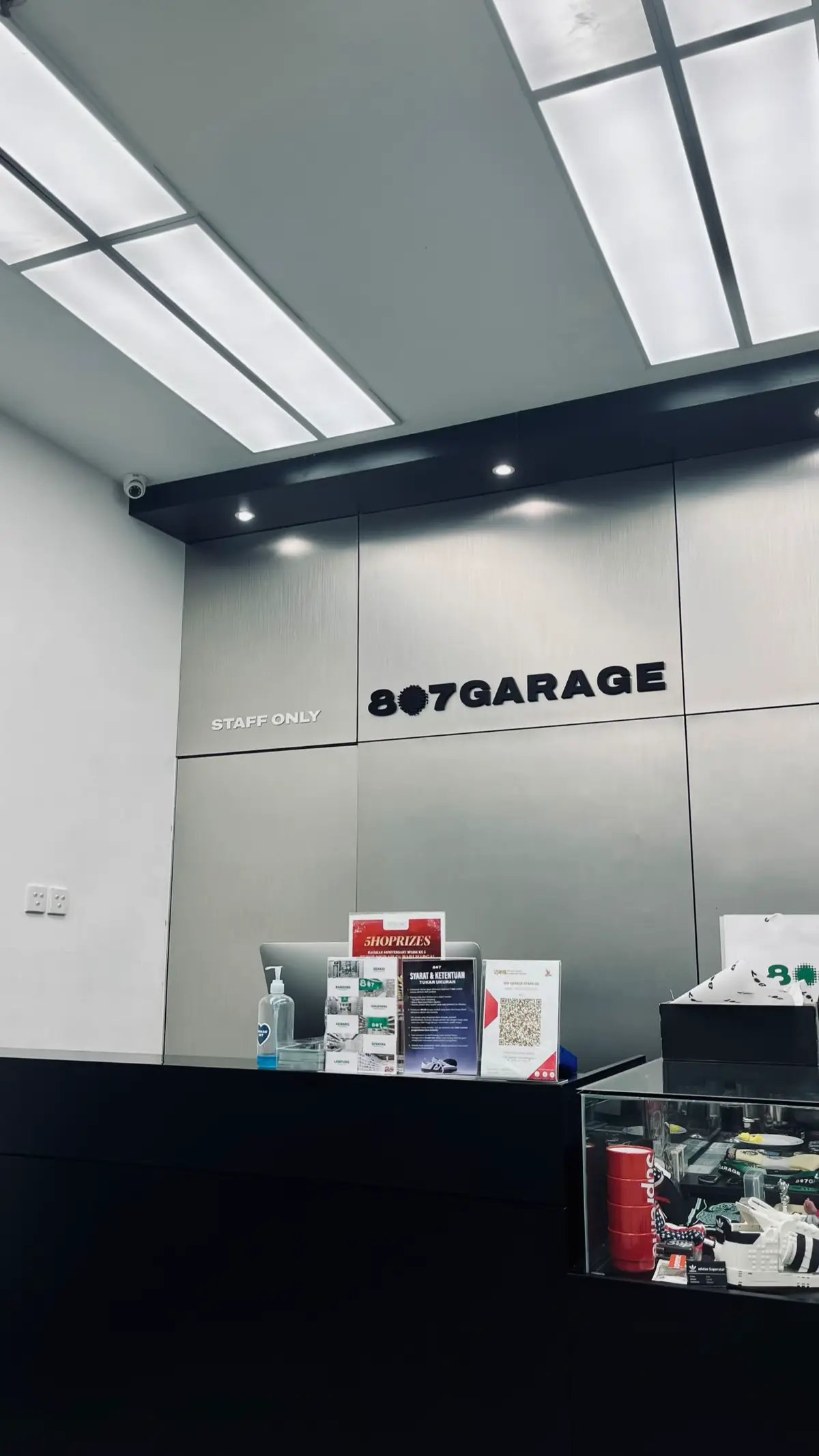 Terimakasih @807GARAGE  🤍🖤#fyp #adidasevosl #pelari #fyppppppppppppppppppppppp 