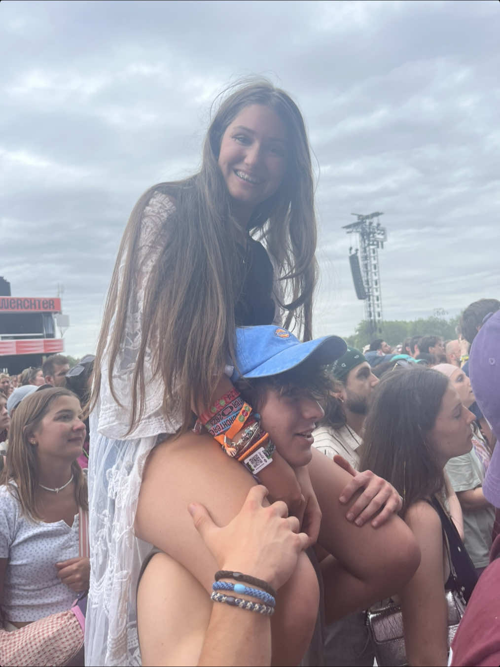 2025 concert recap! not as strong as last year, but more than perfect! live every second, every minute, every hour and day of music. rock werchter hopefully see you next year! @GracieAbramsHQ @gracie abrams @Dean Lewis @Noah Kahan @Olivia Rodrigo @livies hq ❤️ @yungblud @yungbludarmy @Nothing But Thieves @Rock Werchter @Sabrina Carpenter @Team Sabrina @Damiano David #concert #sabrinacarpenter #oliviarodrigo #noahkahan #yungblud 