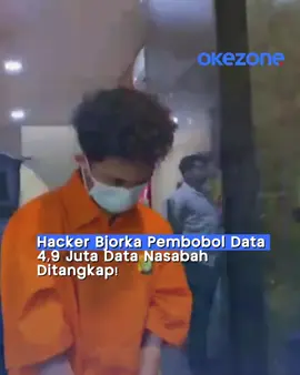 Okezoners! setelah 6 bulan pengejaran, polisi akhirnya menangkap pria berinisial WFT (22) di Minahasa, Sulawesi Utara. Ia mengaku sebagai sosok hacker kontroversial 'Bjorka'. Bjorka diduga telah meretas 4,9 juta data nasabah bank swasta, memposting data tersebut lewat akun media sosial, dan berniat melakukan pemerasan, namun gagal karena bank melapor ke polisi. Kepada penyidik, WFT mengaku mendapatkan data dari dark web dan menjualnya dengan harga puluhan juta rupiah. Kini, ia resmi ditahan dan terancam hukuman penjara hingga 12 tahun sesuai UU ITE. #okezone #okezonecom #hacker 