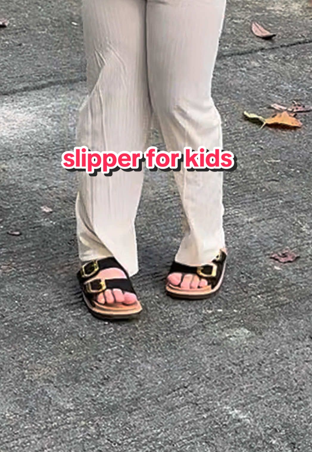 slipper for kids na pwedeng mabasa?😍 #slipperforkids #kidsslippers #twostrapslippers #fyp #foryoupage 