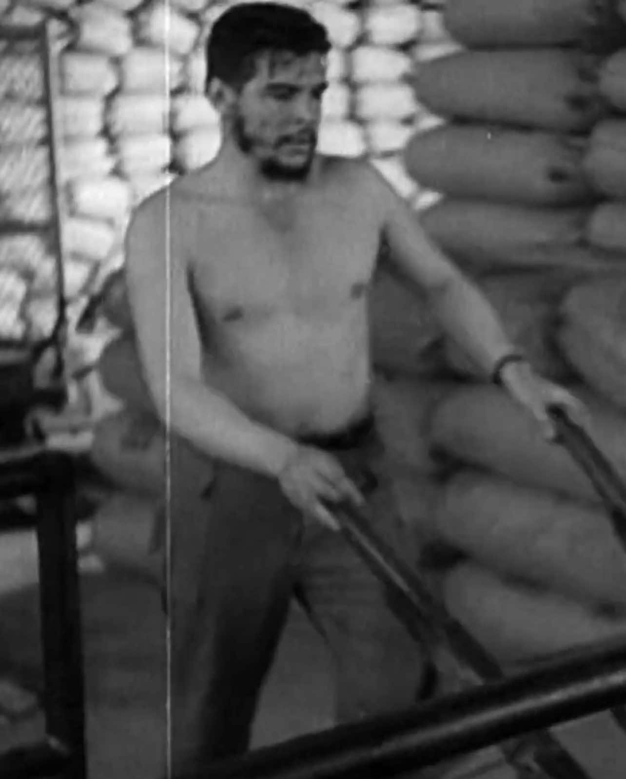 The leader works with the workers #cheguevara 