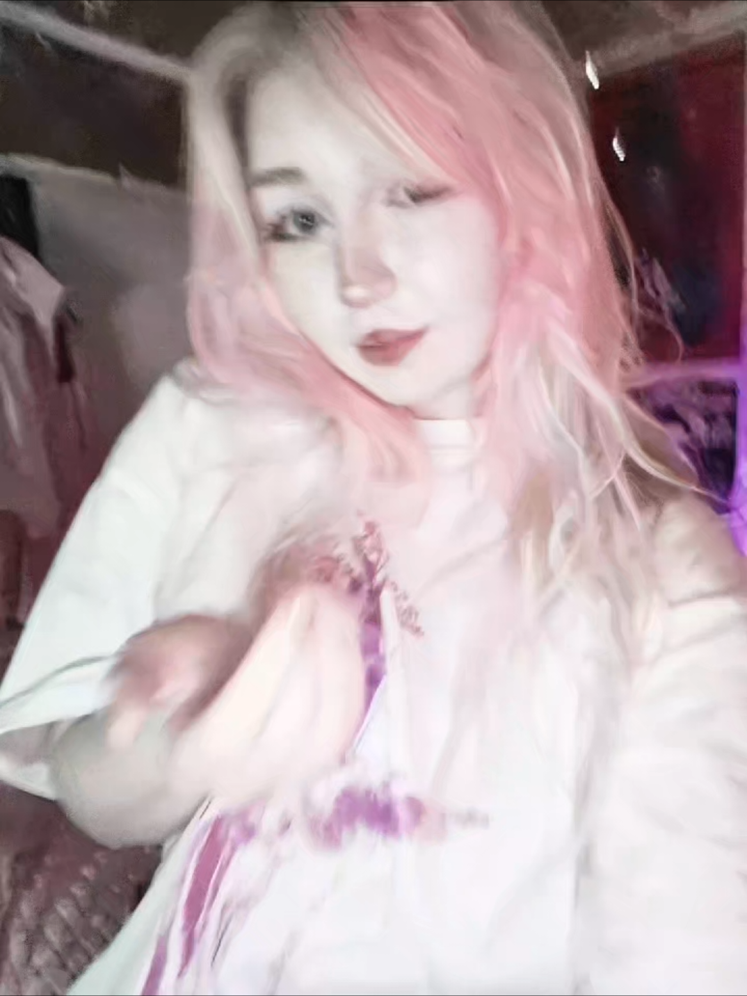 😈