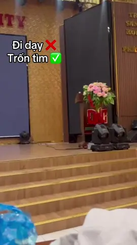 Do cái bục lớn hay do thầy mình nhỏ : ))) #fpy #xuhuong #dnc 