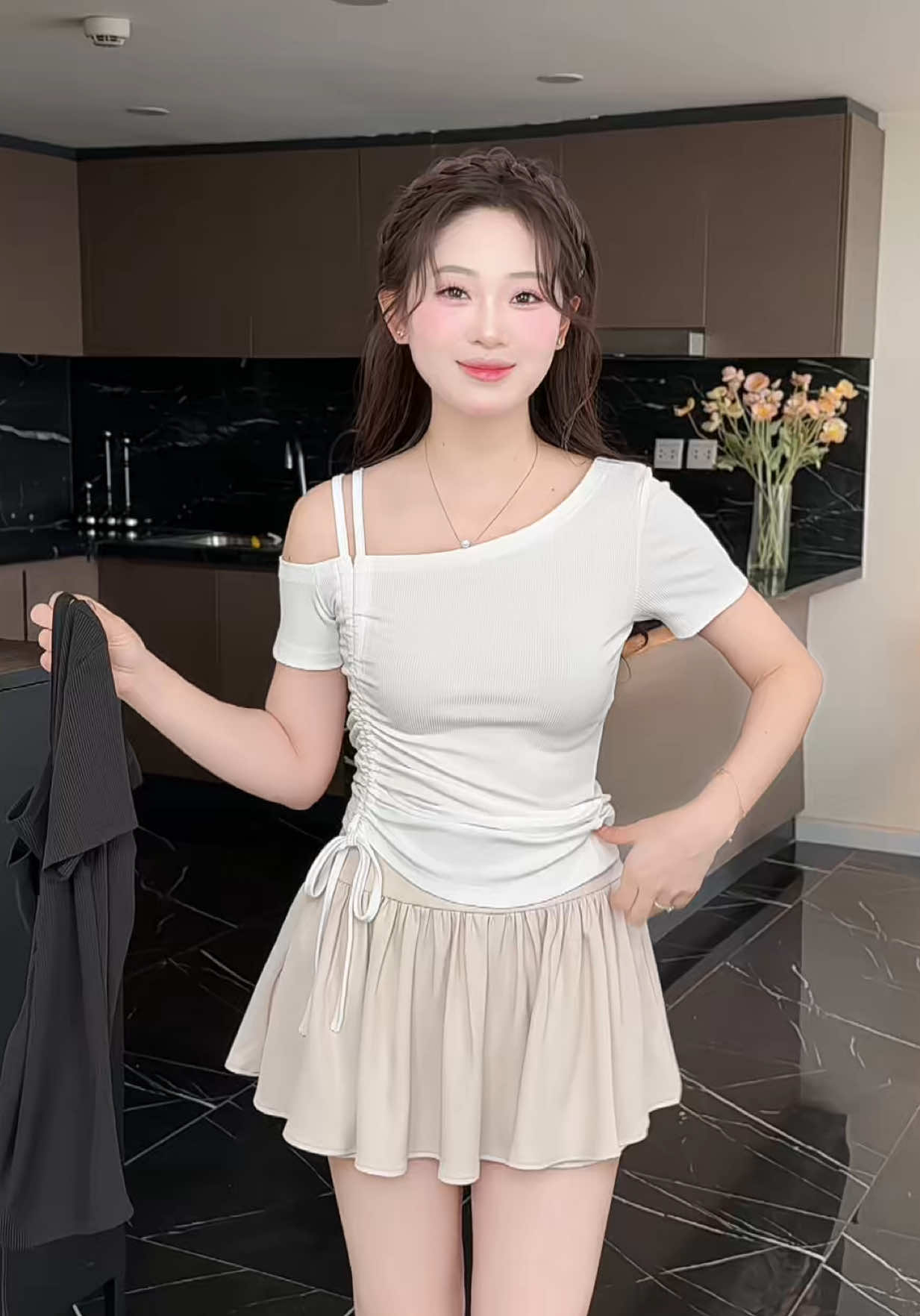 Slay vậy thì còn ngại gì không chốt ngay đi ạ  #lyanafashion #thoitrang #changthoitrang #fashion #reviewlamdep  