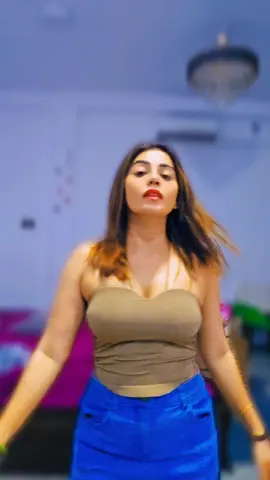 මගේ දෙස විතරක් බලන්න හාද 🙋‍♀️🤩