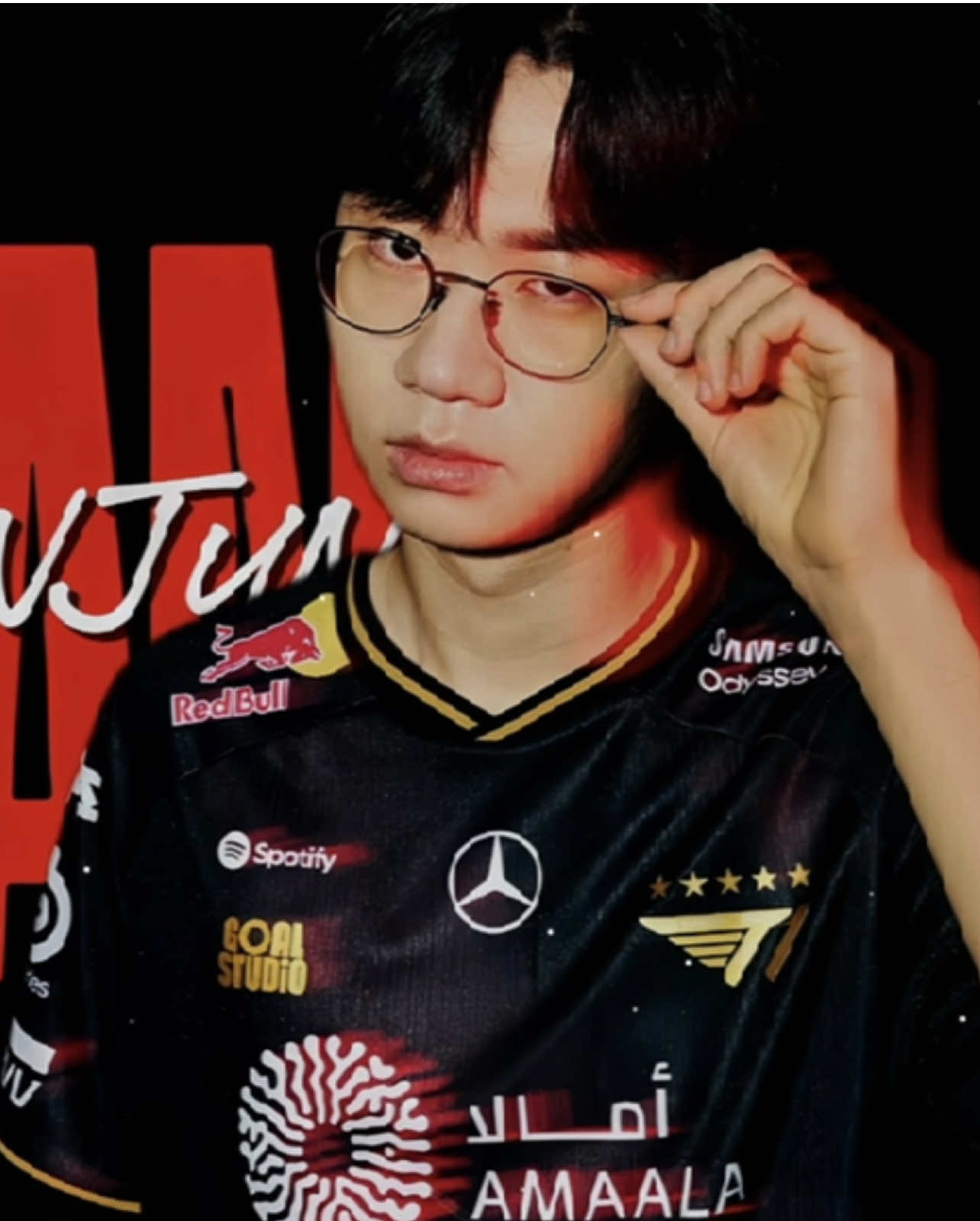 Đã thấy trai đẹp mặc áo 5 sao đi CKTG bao giờ chưa 🤫 #t1 #t1win #doran #oner #faker #gumayusi #keria #fyp #xuhuong #viral 