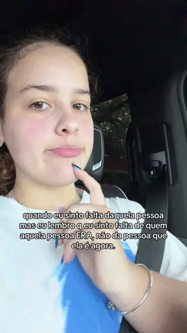 duas pessoas totalmente diferentes 