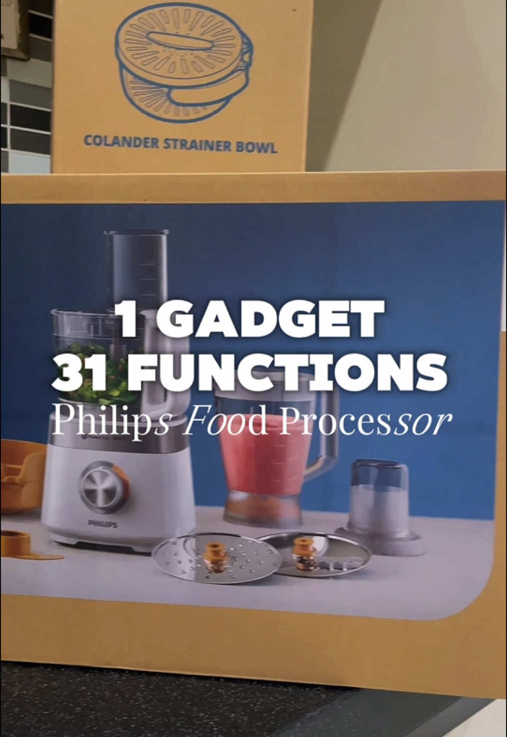 Mak-mak, this is the real kitchen helper! ✨ 31 Fungsi Dapur All-in-One ✨ (Dari uli dough sampai buat jus – semua boleh dengan 1 gadget saja!) 🥤 Blender Jar 	•	Smoothie / Jus 	•	Kek batter 	•	Hummus 	•	Crush ice 🧊 	•	Baby food 	•	Nut butter 🥜 	•	Sup sejuk 	•	Jus sitrus 🍊 🍰 Emulsifying Tool 	•	Putar krim 	•	Pukul telur  	•	Meringue 	•	Sos / Dressing 🍟 French Fry Tool 	•	Potong kentang goreng 🥖 Kneading Tool 	•	Uli dough  	•	Pastry ☕ Mill / Pengisar 	•	Kisar kopi 	•	Kacang 	•	Rempah 🥗 Reversible Disc 	•	Hiris sayur 🥒 	•	Hiris salami 	•	Parut keju 🧀 	•	Sagat sayur 	•	Coleslaw 	•	Hiris kerepek  🔪 S-Blade 	•	Cincang sayur 	•	Cincang daging  	•	Lenyek bahan 	•	Breadcrumbs 	•	Pesto  	•	Energy balls / Protein mix 	•	Cincang coklat  Promo Oct25 ✅ Dapat Free Gift & Boleh Ansuran  ✅ Free Delivery Seluruh Malaysia ✅ Free Waranti 2 Tahun  Love Myliz 🕊️ #PhilipsFoodProcessor #PhilipsByAmway #momhelper #KitchenHack #DapurMudah #MomLife #ResepiHarian #AllInOneGadget #FoodieMalaysia #philipshomeliving #Amway #HomemadeWithLove #EasyCooking #DapurModern #SmartCooking #HealthyCooking #FPResepi #MasakMudah #MomGadget #amwaymy