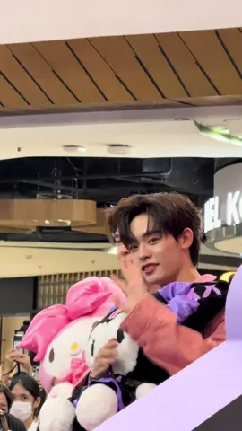 ป๋อน่ารักที่สุดใน 3 โลก 💕🫳 @Porsuppakarn 🐻‍❄️ PTTP x SANRIO #CentralSanrioFairxTeeTeePor #PorSuppakarn #ป๋อศุภการ  #POR_DEXX 