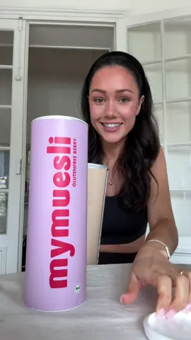 ALORS LÀ !!! nouvelle passion unlocked : le retour des mueslis !!! Vous avez -15% avec le code PETITELEO15 si vous voulez vous régaler !! 🩷🩷🩷 (jusqu’au 11 octobre) 🫶🏻  @mymuesli.fr  #mymuesli #degustation #petitdejeuner #gouter #bio #snack #miam #enfance #souvenirs collaboration commerciale