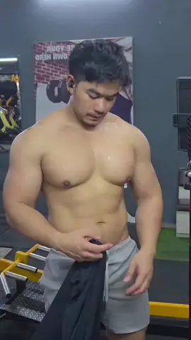 Big muscle with good clothes😍#chest #muscle #abs #life #asian 