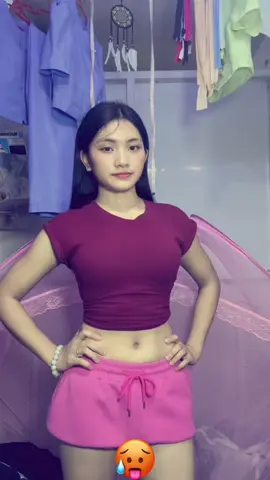 🙊#စာလုပ်ရင်းပျင်းလာလို့အရူးထ👀🙊 #fy #ပူလိုက်တာဗျာ🥵🖤 #ဗိုက်ခေါက်🤧🖤 #trend 