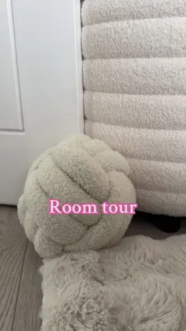 What do you think💗✨🫧🪽#RoomTour #cleangirl #fyp #room #interior 