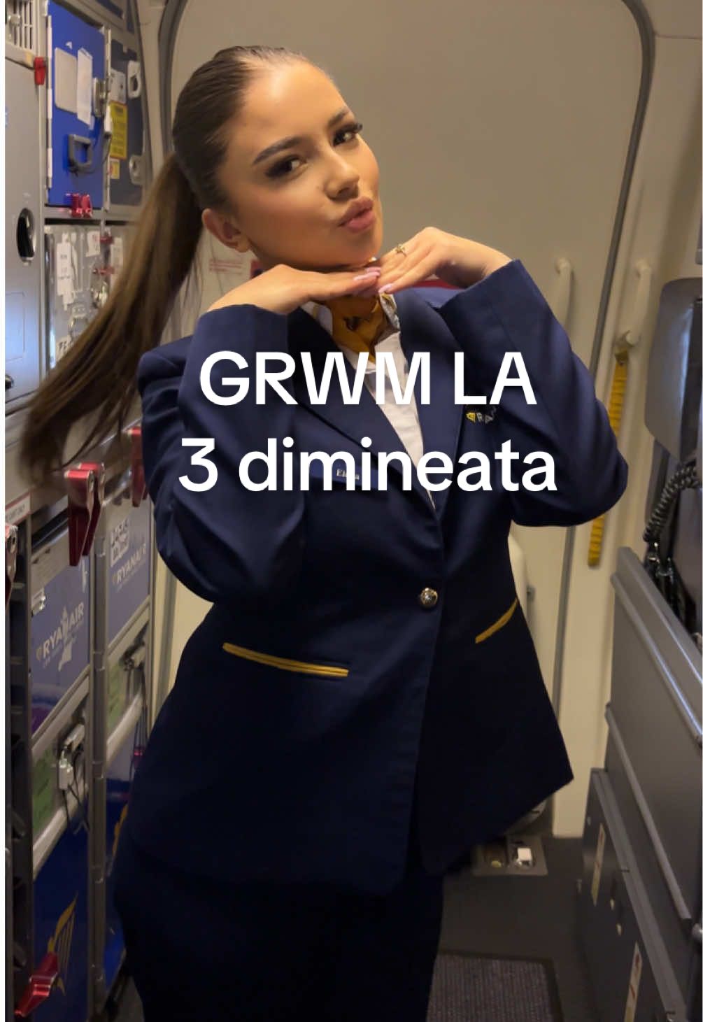 Hai cu mine la zbor😍✈️😭#madalinaakenson #stewardess #grwm 