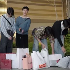จั๋งเป็นมิจมาก กับพี่มาร์คก็ไม่เว้น55555 ( #jungt #marckris ) #BUSSINGJAPANEP9 