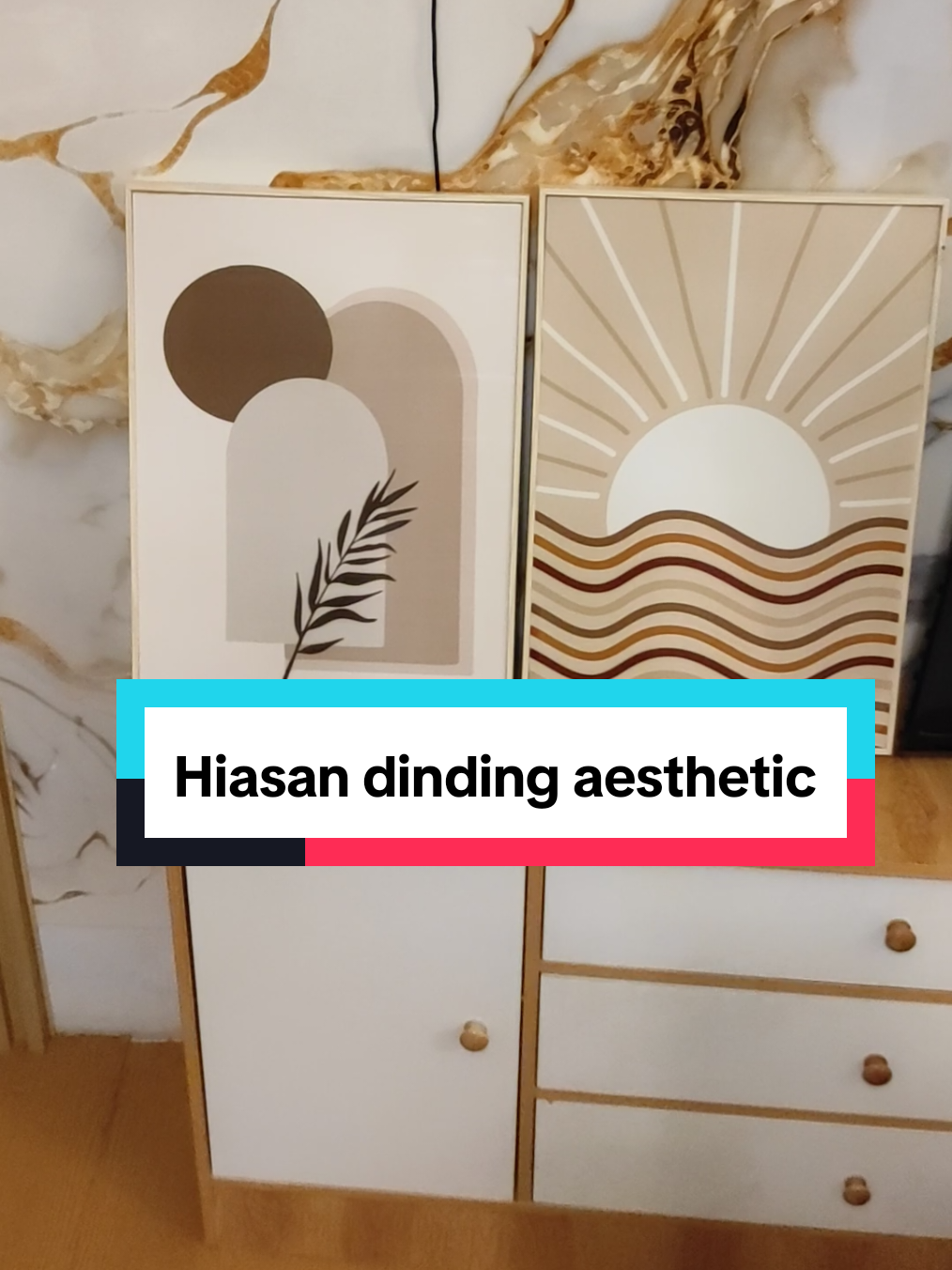 Rekomendasi pajangan dinding untuk ruang tamu atau kamar kalian yang aesthetic guys #pajangandinding #lukisanabstrak #hiasandinding #dekorasiruangtamu #dekorasikamar 