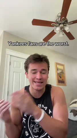 Worst fanbase in America #MLB #yankees #redsox #fyp 