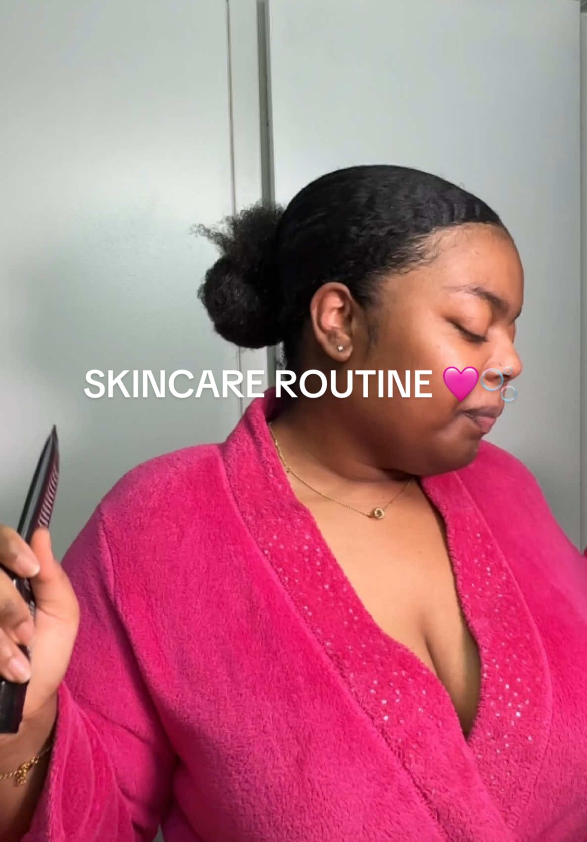 Let’s talk SKINCARE 🫧🩷  This is the best sensitive skin routine for me when it’s that time of the month. My skin feels super hydrated, smooth and helps removes my hormonal acne. @Thayers @Buttahskin @Glow Recipe @Beauty of Joseon #blackgirlluxury #softgirl #skincareroutine #blackgirlskincare 