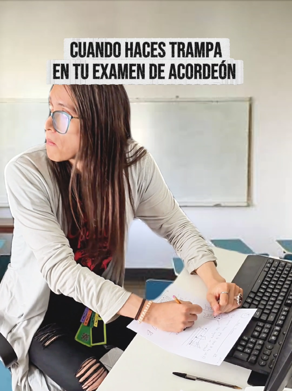 Cuando haces trampa en tu examen de acordeón #insulini #acordeón #examen 
