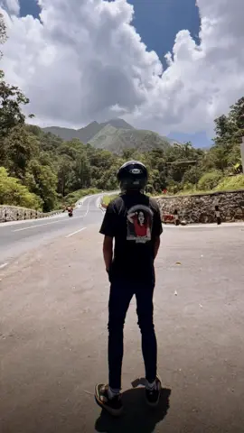 Jika anda tidak bisa menerima dia gpp biar kan aku yang nerima dia sendiri soal bahagia atau tidak nya urusan ku saya angkat kaki pun siap😔#fypシ゚ 