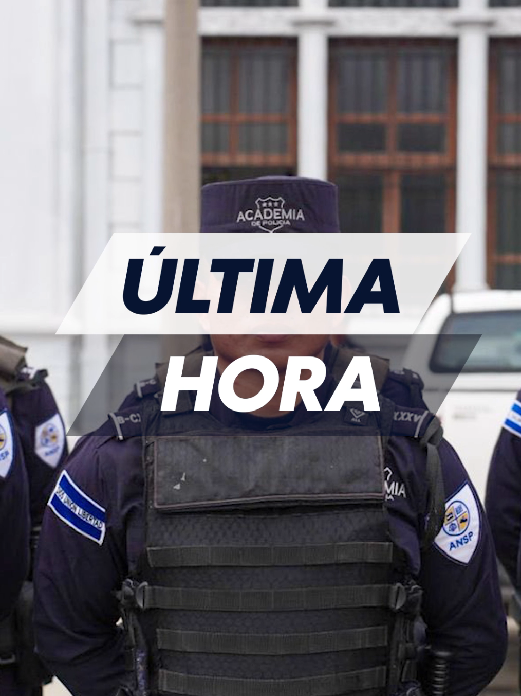 🚨ÚLTIMA HORA🚨PNC y estudiantes de la ANSP refuerzan patrullajes en el Centro Histórico🚨 #viraltiktok #noticia #elsalvador #ultimahora #seguridad 