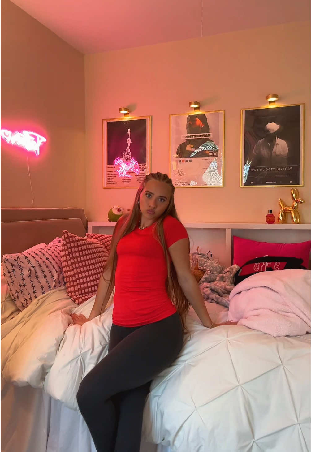 Should I do a dorm tour?😜 #fyp 