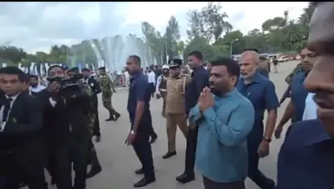 BMICH හි පැවැත්වෙන පොත් ප්‍රදර්ශනයට   ආපු ජනපති අනුරට ලැබුණු ආදරය 💜️   #presidentakd 