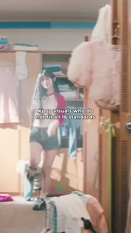 Kpop visuals who do not fit all 16 standards #sakuralesserafim #minjinewjeans #wonyoungive #karinaaespa #fypシ゚ 