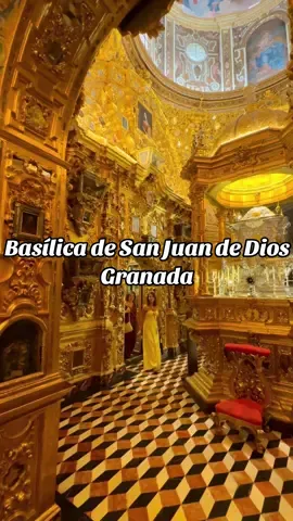 La Basílica de Juan de Dios se encuentra en el centro de Granada y está dedicada al santo patrón de la ciudad. Su interior es espectacular, con un estilo barroco muy detallado, y alberga las reliquias de San Juan de Dios. #granada #basilica #barroco #andalucia #camarin 