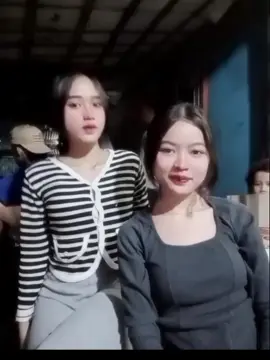 Bumi gonjang ganjing yang pegang kamera kaya 🐶
