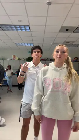 @Isaiahhhh #viral #dance #fyp 