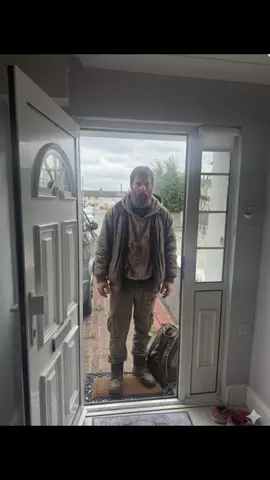 Poor Mother, I thought I’d get her with the ‘ai homeless man in the house trend’ which were sent to her on WhatsApp before arriving home. Anyway here’s how it went..🙆🏼‍♂️ #fyp #homelessai #prank #mam 