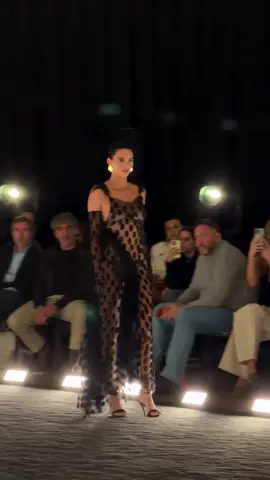 Kendall Jenner closing Schiaparelli 2025.#kendalljenner 