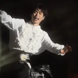 I truly love his smile 🥺💗  he looked radiant and sooooo happy 😭💗 #ziyu 