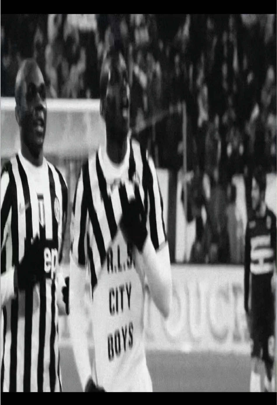 #fyp #pogba #destroylonely #footballtiktok #juggtok 