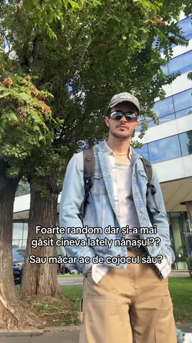 Si cel mai important, CINE E NĂNAȘUL??? Vreau să imi cunosc nănașul si gen să fim prieteni, nu trebuie sa fie o relatie conflictuala 😕 #romania #fyp #outfit #outfitinspo #menswear 