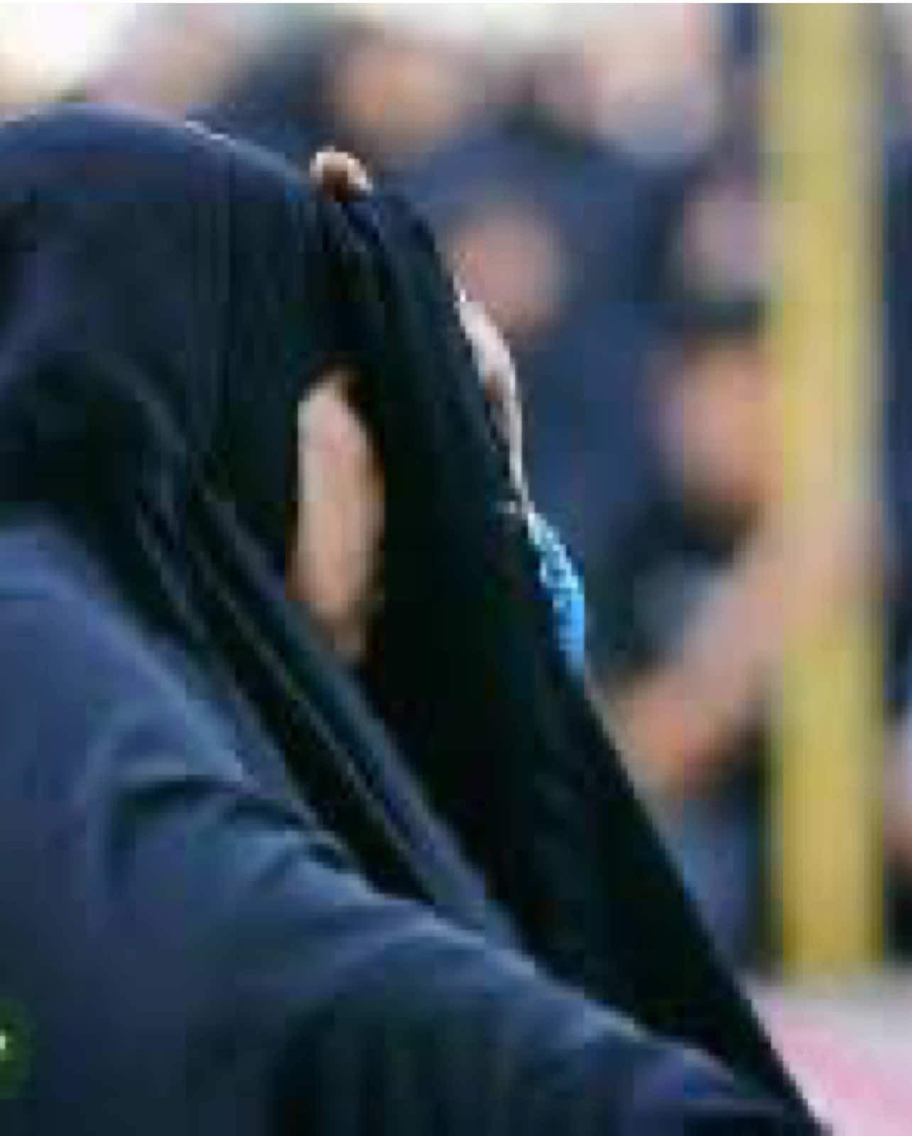 #نعي  صندوك گلبي وانتَه تِـدري انتَه الهوا والماي يِـجري شيفارجك يا ماي عينـي ✺✹✺ـــــــــــــ✽✾✽ـــــــــــــ✺✹✺ دفانكم مابي مَحنـه وجاب الرمل ذَبه على اهلنـه الرمل يختنّكـون مِنـه شمالَه الدفنكم ما دفنـه ✺✹✺ـــــــــــــ✽✾✽ـــــــــــــ✺✹✺ تراب النَجف طبكٰات طبـكٰات  وخَرب رسوم هوٓاي حِلـوات ✺✹✺ـــــــــــــ✽✾✽ـــــــــــــ✺✹✺#fyp #like_follow #trending #حزين 
