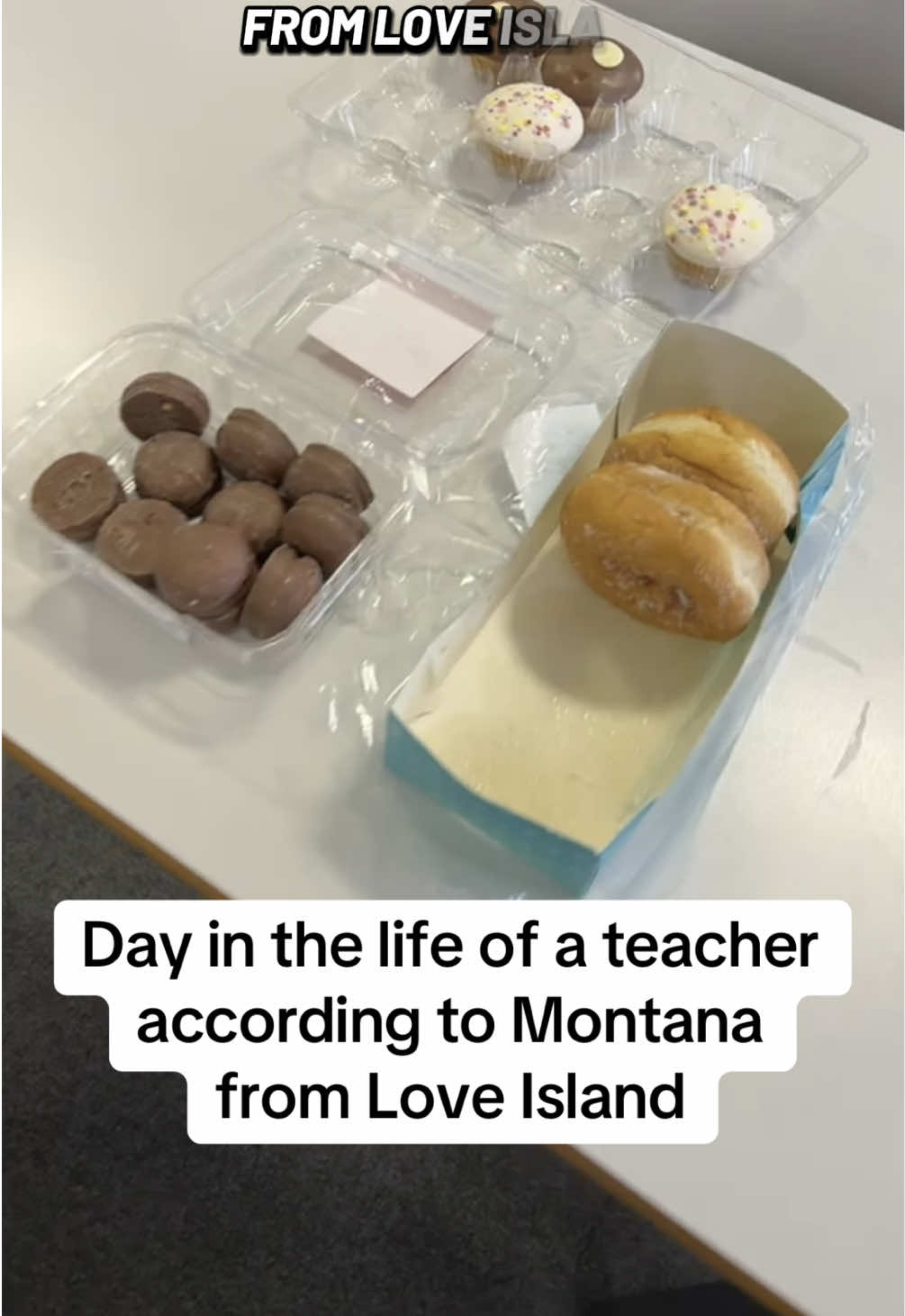 Day in my life as a teacher according to Montana from love island #teachersoftiktok #dayinthelife #teachertok 