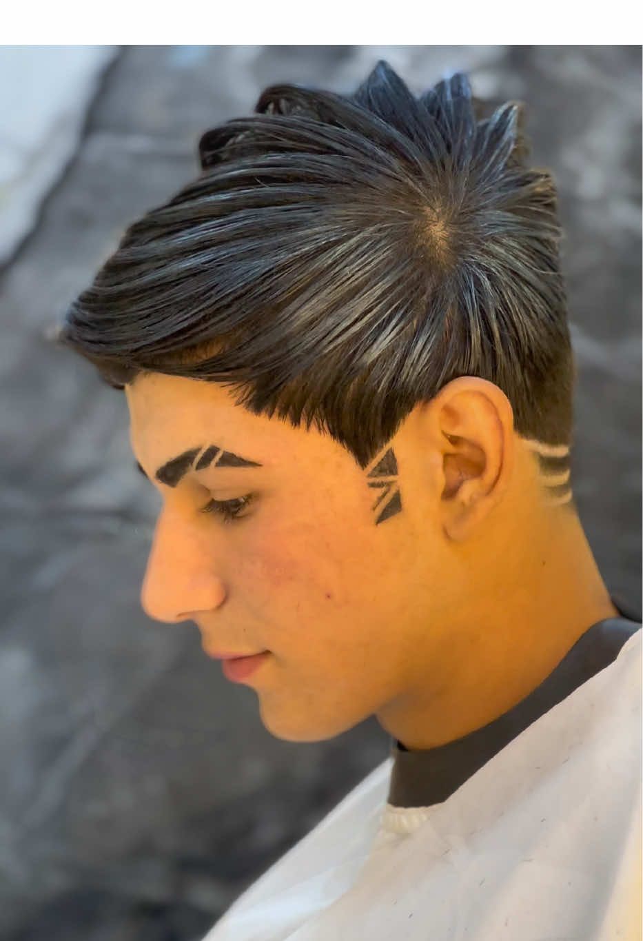 #المرعب🎩✂️ #الكوافير_عموري_الباشا♥️ #الشعب_الصيني_ماله_حل😂😂 